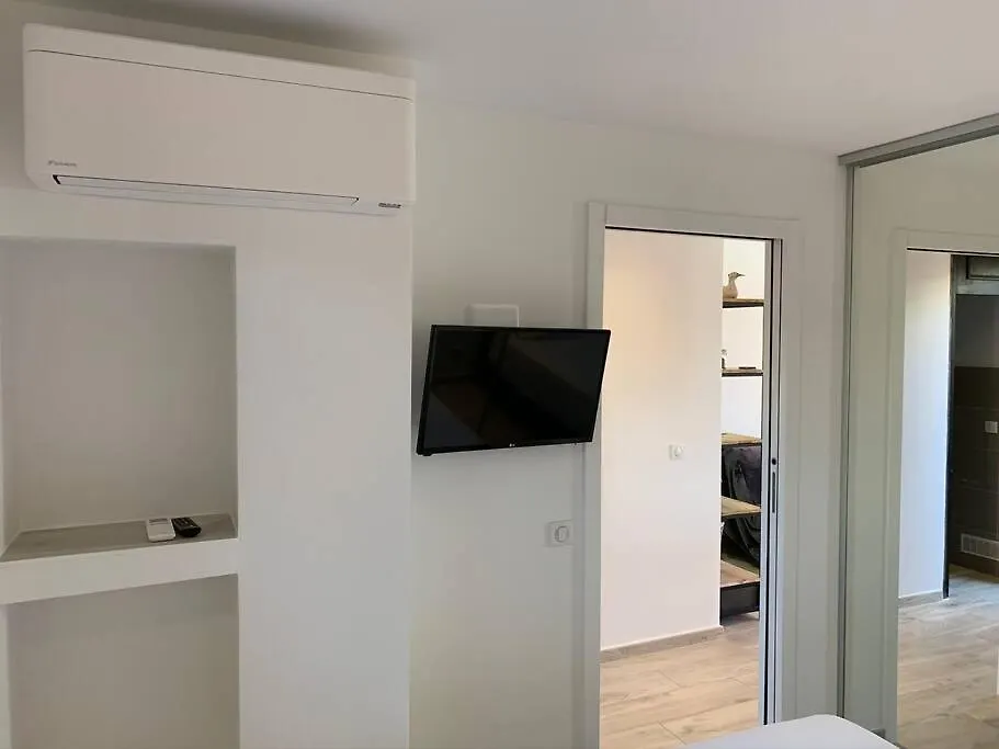 Appartement Neuf 4Km سان تروبيه شقة